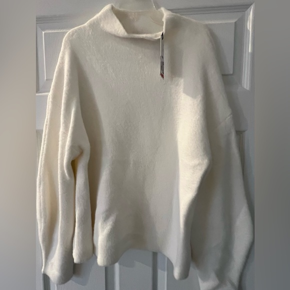 NWT Tahari Mockneck - Picture 1 of 4